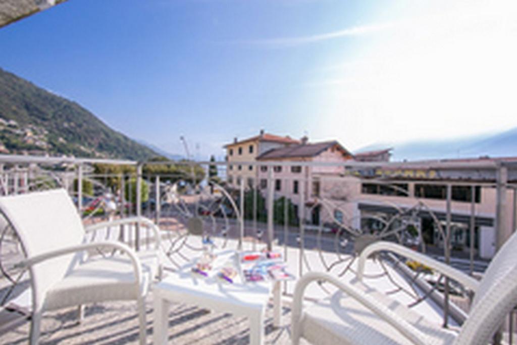 Residence Riva Del Lario Gravedona Bagian luar foto