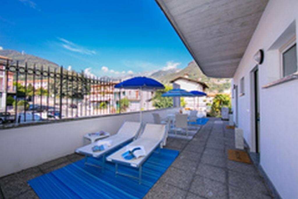 Residence Riva Del Lario Gravedona Bagian luar foto